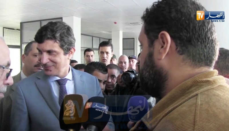 مواطن يشتكي لوالي مستغانم: “هناك من يريد منح سوق الدائرة لمستثمر لتحويله لحظيرة سيارات”