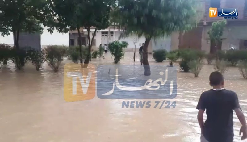 باتنة: الفيضانات تجتاح عشرات المنازل بحي كشيدة