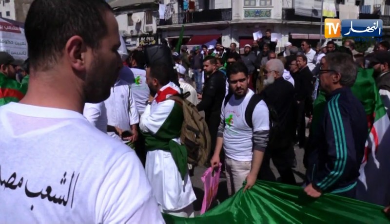 العاصمة: الحراك الشعبي.. مليونية تصنع الحدث في الجمعة السادسة