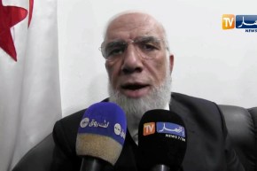 عنابة: الداعية الشيخ عمر عبد الكافي يواصل زيارته بإلقاء محاضرة بمسجد الفردوس