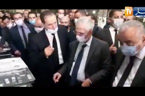وزير الصناعة في زيارة عمل إلى المؤسسة الوطنية للصناعات الكهرومنزلية ” لونيام” بتيزي وزو