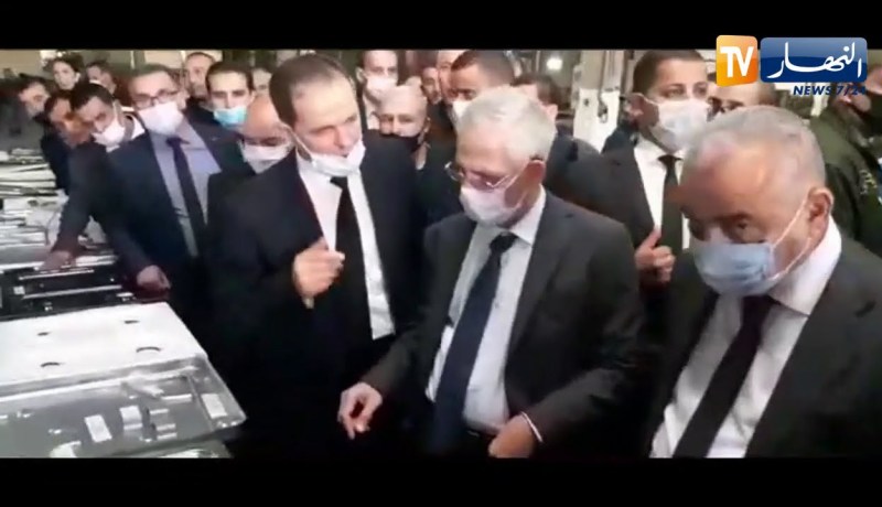 وزير الصناعة في زيارة عمل إلى المؤسسة الوطنية للصناعات الكهرومنزلية ” لونيام” بتيزي وزو