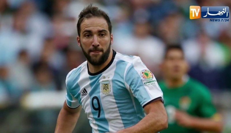 غونزالو هيغواين يعلن إعتزاله اللعب دوليا مع منتخب الأرجنتين