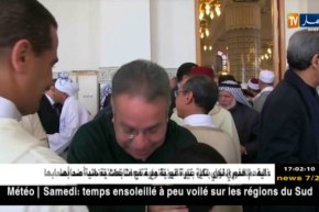 العاصمة: وزراء وسفراء يؤدون أول صلاة جمعة بالزاوية البلقايدية ..