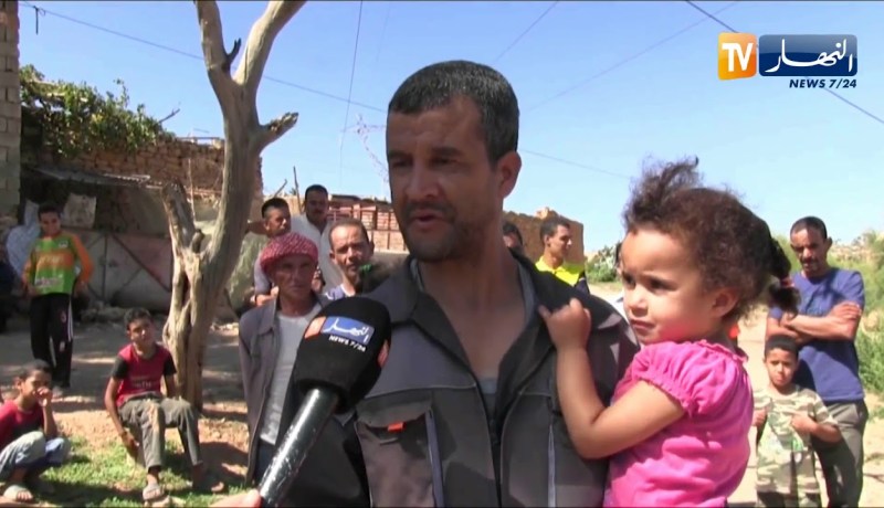 الشيخ النوي: سكان قرية بسعيدة يعيشون في تعاسة.. الكهرباء من فوقهم وأنبوب الغاز من تحتهم