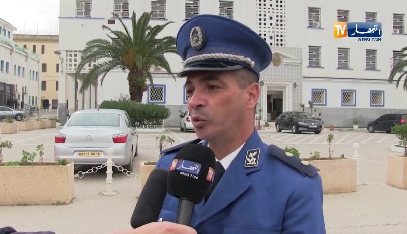 قسنطينة: حجز 205 ألف أورو و19 ألف دولار و 950 ليرة مزورة و توقيف 5 أشخاص