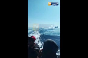 شاهد لحظة هروب لـ “بوطي” يحمل حراقة جزائريين من السلطات الاسبانية قادم من شواطئ عين تموشنت