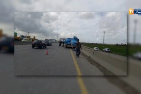 سقوط كوابل ذات ضغط عالي على مستوى الطريق السريع بمحاذاة المسجد الأعظم !!