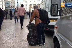سلوك حضاري للمتظاهرين بالعاصمة