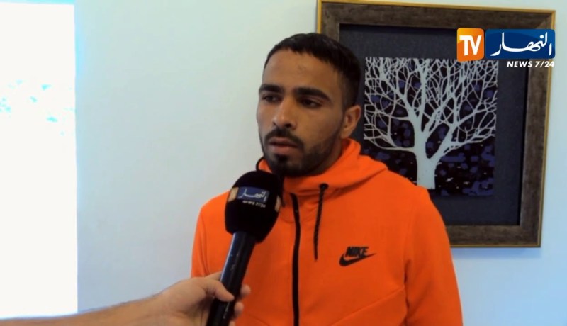 هواري فرحاني : ” تألق الّلاعبين المحليين ضد غامبيا يزيد من حظوظ اللاعب المحلي !! “