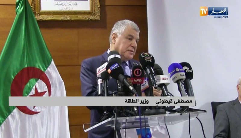 البيض: الأمراض المتنقلة عند الحلاقين تهدد المواطن