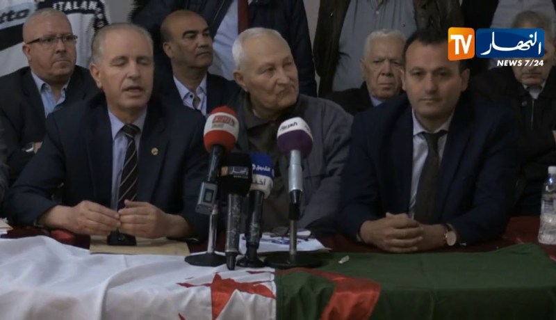 اعضاء في اللجنة المركزية للأفلان يطالبون بعقد دورة إستثنائية وإنتخاب أمين عام جديد