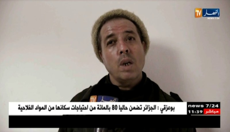 بجاية تقدم عرض “عودة الحراقة” على ركح المسرح الجهوي لمستغانم