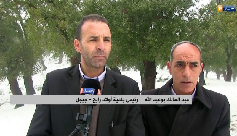 جيجل: مرتفعات الزمالة الجبلية تكتسي حلة بيضاء بعد تساقط الثلوج