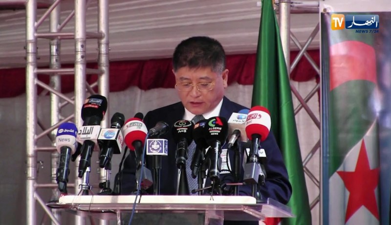 تبسة: أويحيى يكشف عن بلوغ 2 مليار دولار مداخيل الصادرات بعد إطلاق منجم الحدبة