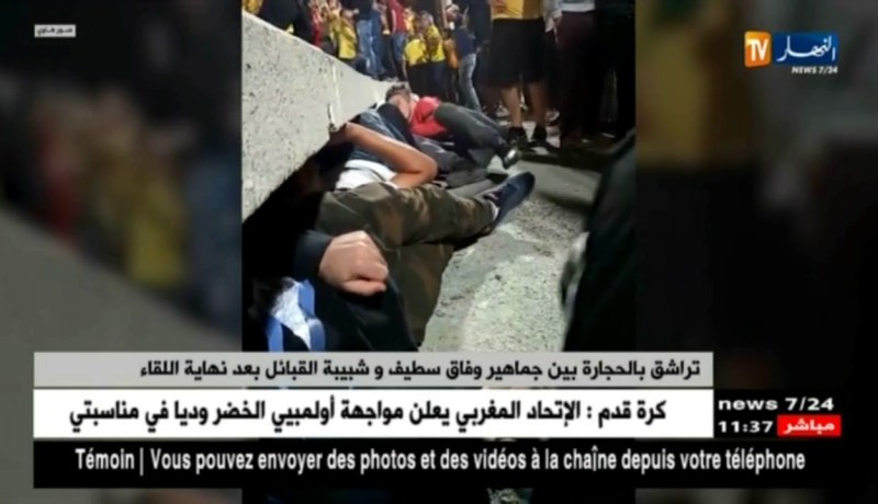 تراشق بالحجارة بين جماهير وفاق سطيف و شبيبة القبائل بعد نهاية اللقاء