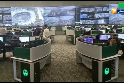 شاهد..غرفة العمليات لمركز القيادة والسيطرة للأمن العام السعودي المسؤولة عن تأمين الحج والحجاج