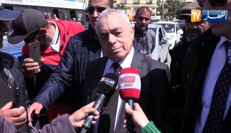 بوحجة: “الأفلان عندوا رجال وإمتداد شعبي قوي .. يجب إطفاء الشرعية على القيادة حتى تكون لها كلمة”