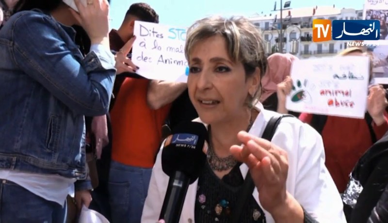 مجتمع: وقفة إحتجاجية لبياطرة  و جمعيات حماية الحيوانات ضد القالوفة