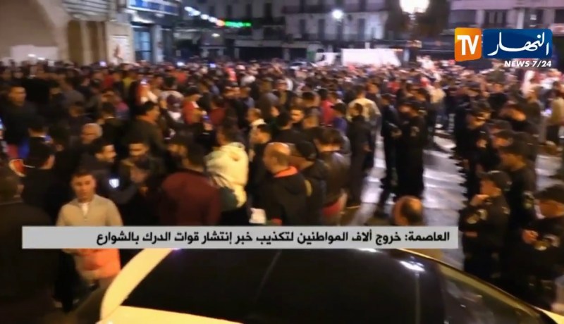 العاصمة: خروج آلاف المواطنين لتكذيب خبر إنتشار قوات الدرك بالشوارع