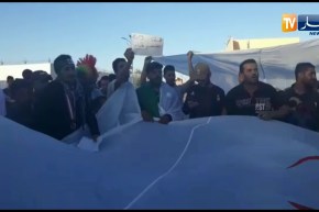 شاهد..إنطلاق مسيرات داعمة للجيش الوطني الشعبي بتندوف