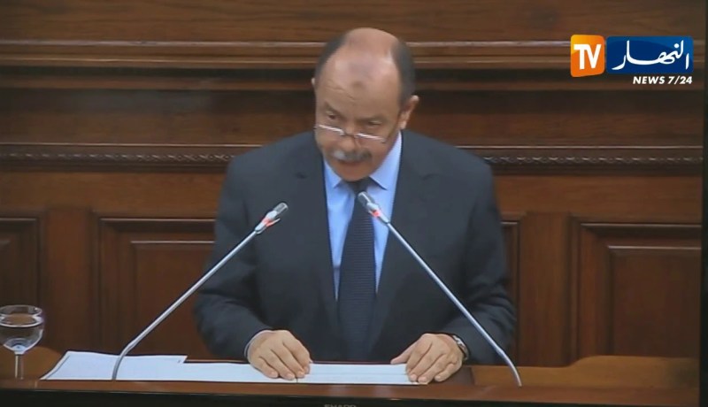 وزير العدل “بلقاسم زغماتي” يعرض قانوني الإنتخابات أمام مجلس الأمة