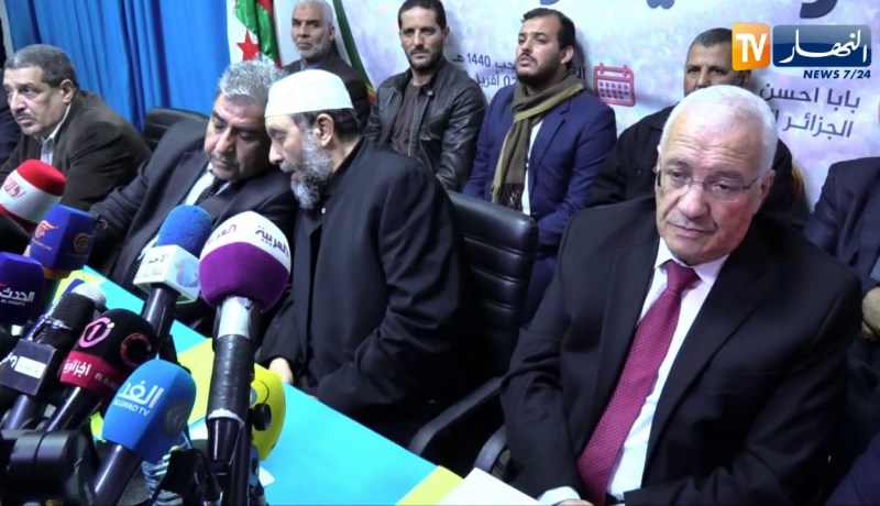سياسة: المعارضة في مواجهة خلافات الزعامة للحوار مع صناع القرار