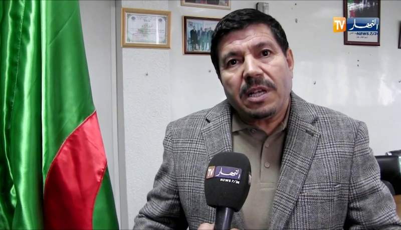 تبسة: إطار في الجمارك ينجح في مسابقة للدكتوراه دون شهادة الليسانس