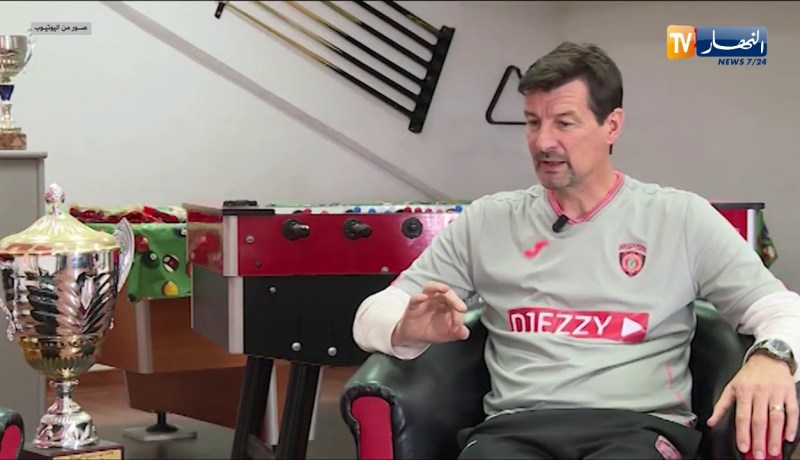 فروجي : ” أشعر بالراحة عندما أتجول بالجزائر أكثر من باريس”