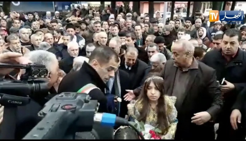 جمال ولد عباس يترحم على الشهداء بتيزي وزو