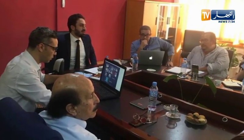 عقد إجتماع مع الفاعلين في المجال السينمائي لمراجعة قانون رقم 11  03