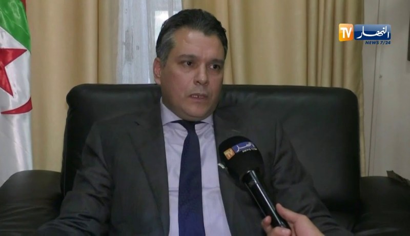 سياسة: معاذ بوشارب يستقبل صالح قوجيل في مقر الأحرار الستة