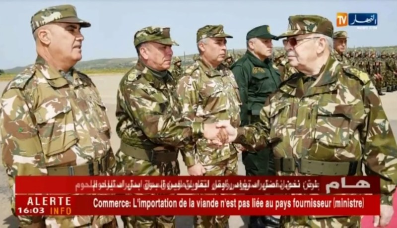 الفريق قايد صالح يستأنف زيارة العمل والتفتيش إلى الناحية العسكرية الثانية