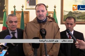 وزير الشباب والرياضة يقوم بجولة تفقدية بولاية تيسمسيلت ويتفقد الهياكل الرياضية