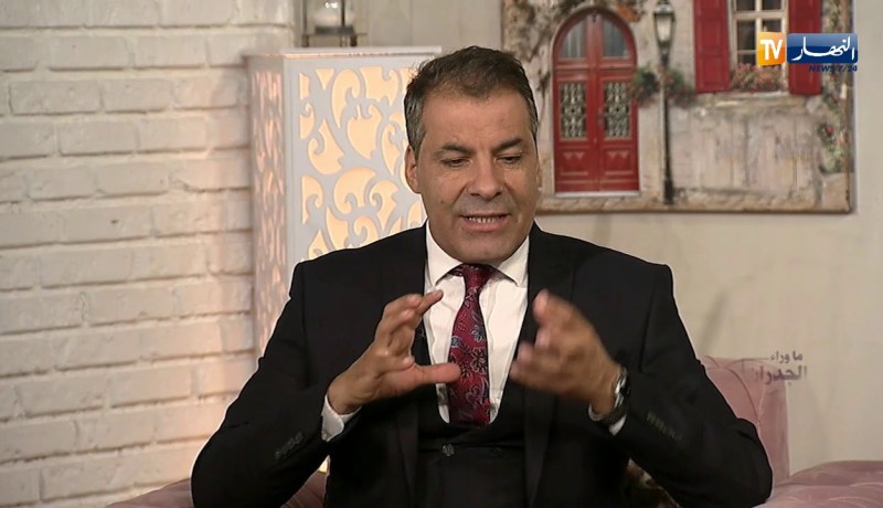 ما وراء الجدران: جمال وسمير  قصة صراع أبناء مع والدهم من أجل المال