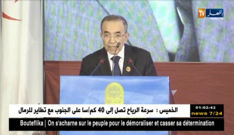 رئيس الجمهوري: يحذر من المناورات السياسوية مع إقتراب كل محطة حاسمة من مسيرة الشعب الجزائري