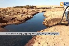 الوادي : الإنتهاء من تلحيم أنبوب النفط والشروع في وضع الدعائم الإسمنتية