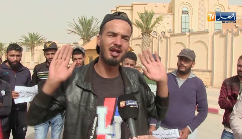 الأغواط/ شباب أفلو يمشون مسافة 110 كلم للمطالبة بحقهم في الشغل والسكن