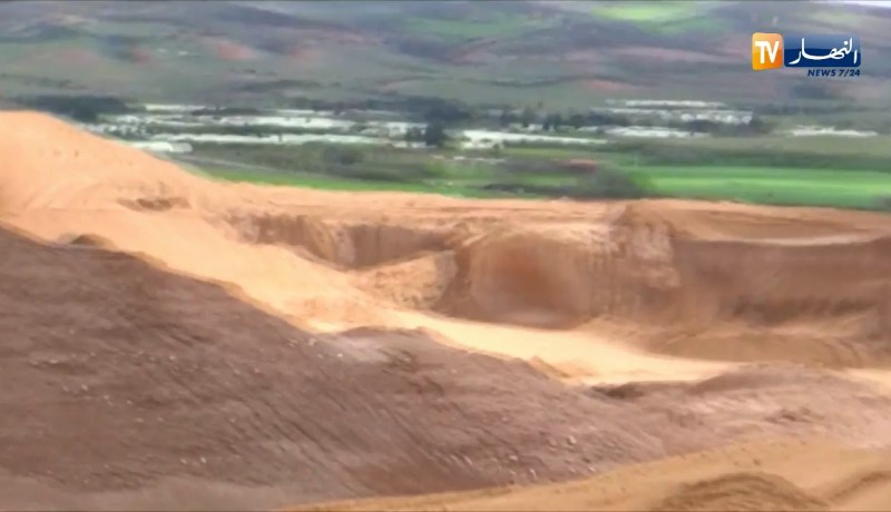 الشيخ النوي: كارثة بيئية بتموشنت.. أرض فلاحية ما خلاو فيها والو