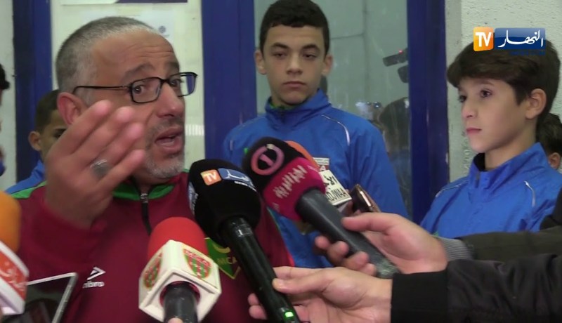 عمروش: “ما نديرش مؤتمر صحفي قدام مرحاض”