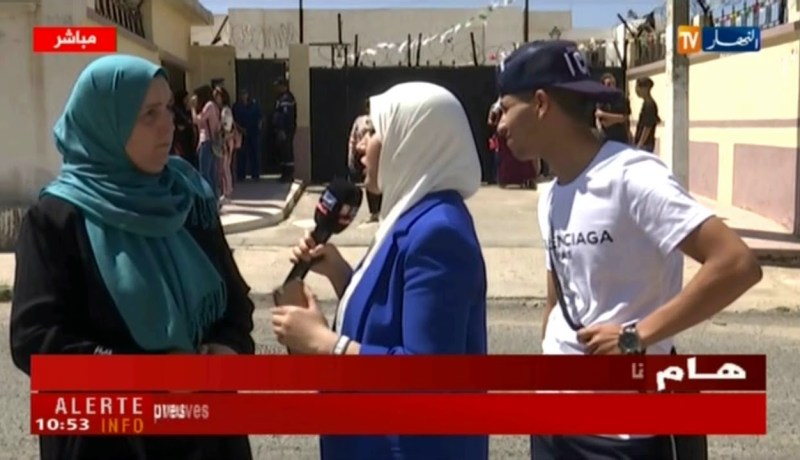 بكالوريا: الأولياء يدعمون أبنائهم  يوم إمتحان البكالوريا