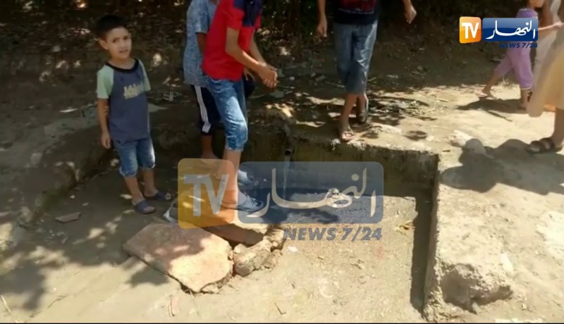 شاهد…منبع “سيدي بلكبير” بتيبازة قبل ردمه