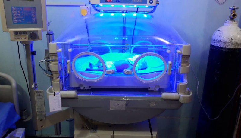 ولادة أول طفل مصاب بفيروس كورونا