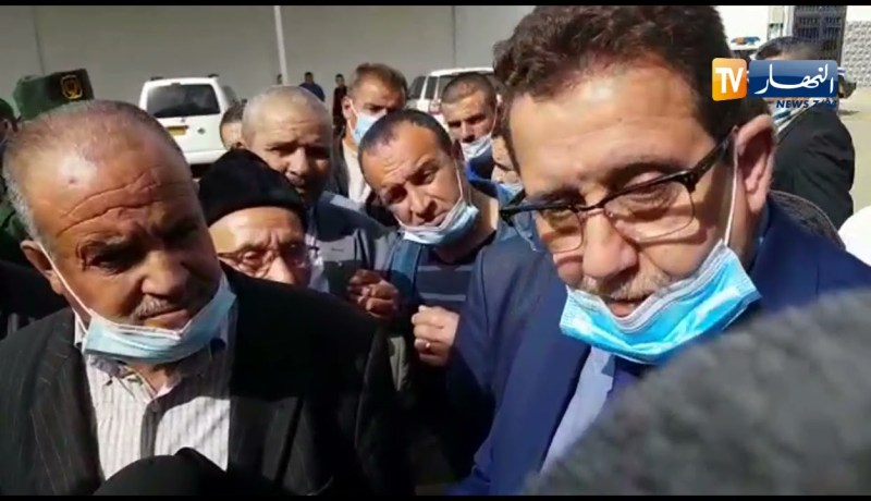 حمداني لمدير الفلاحة: يمكنكم اتخاذات قرارات محلية للتكفل بإنشغالات الفلاحين