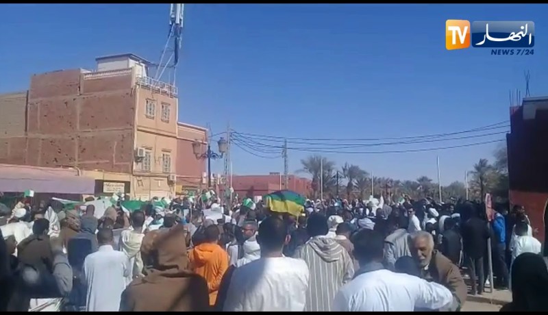 مظاهرات سلمية في كل من أدرار والنعامة رفضا لولاية رئاسية جديدة