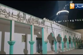 تلاوة القرآن في المسجد العتيق علي بن ابي طالب ببلدية النعامة قبيل آذان العشاء