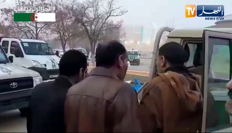 إنطلاق عملية الإنتخابات في المكاتب المتنقلة للبدو الرحل بالنعامة