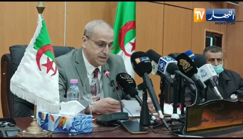 وزير التعليم العالي يترحم على الطالبة بكوش نصيرة ويقدم التعازي لعائلتها والأسرة الجامعية