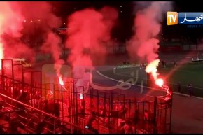 أنصار شبيبة بجاية يصنعون الفرجة في المدرجات