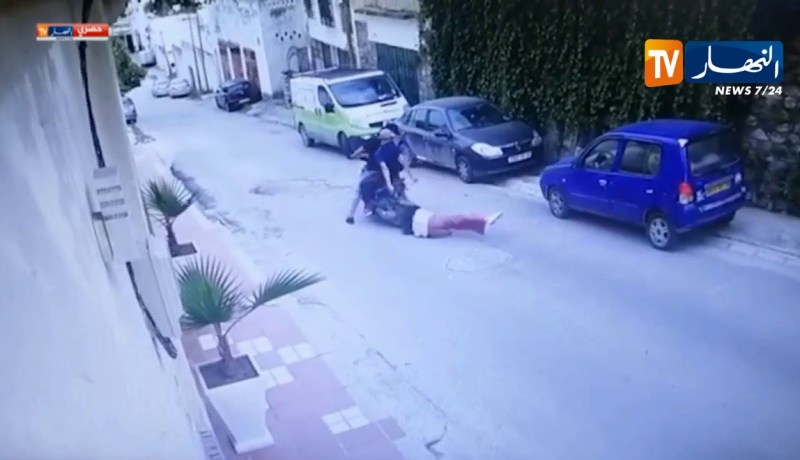 الأمن يوقف الشابين اللذين حاولا سرقة فتاة وجرّها بالدراجة النارية في عنابة !!